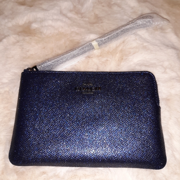 Coach Handbags - Coach Wristlet